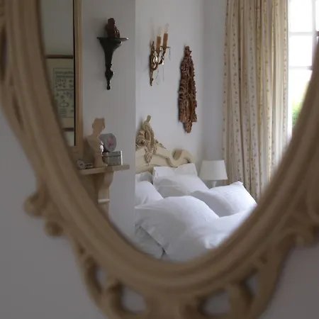 La Corbeliere Bed & Breakfast *