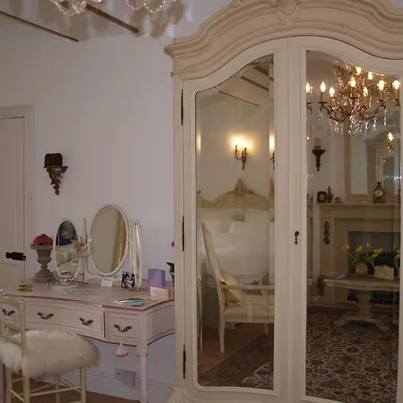 La Corbeliere Couette-café